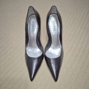 GUESS Carrie Black Pointed Heels Sz. 9.5